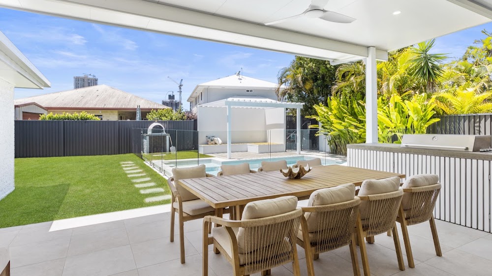 Dellwood Constructions - Custom Homes and Renovations