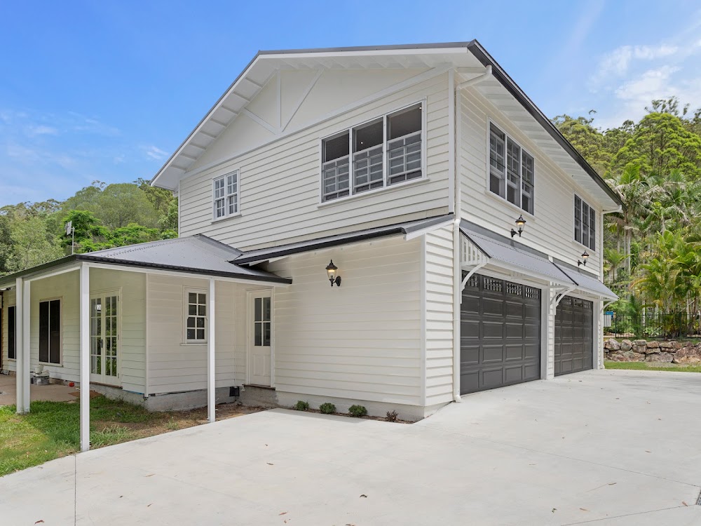 Smith & Sons Renovations & Extensions Gold Coast Central & South